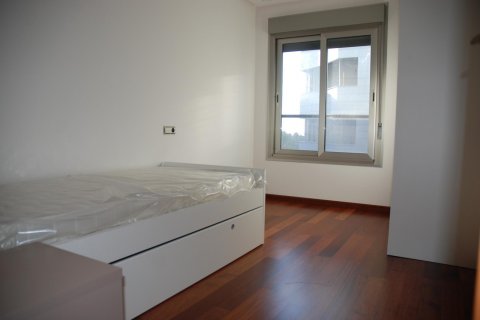 Apartment for sale in Elche, Alicante, Spain 4 bedrooms, 134 sq.m. No. 58148 - photo 8