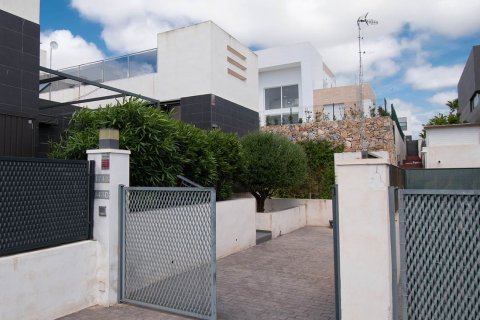 Bungalow for sale in Algorfa, Alicante, Spain 2 bedrooms, 77 sq.m. No. 58769 - photo 8