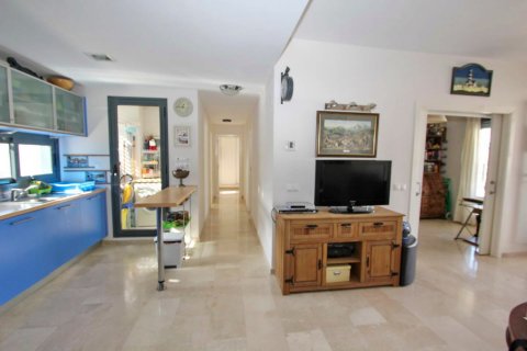 Apartment for sale in Benidorm, Alicante, Spain 3 bedrooms, 136 sq.m. No. 58373 - photo 6