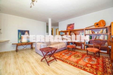 Apartment for sale in Alicante, Spain 3 bedrooms, 150 sq.m. No. 58517 - photo 8