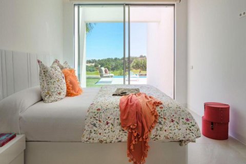 Villa for sale in San Miguel de Salinas, Alicante, Spain 4 bedrooms, 200 sq.m. No. 58032 - photo 8