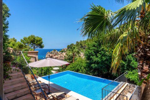 Finca for sale in Deia, Mallorca, Spain 4 bedrooms, 534 sq.m. No. 32584 - photo 1
