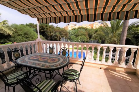 Villa for sale in Cabo Roig, Alicante, Spain 3 bedrooms, 111 sq.m. No. 58405 - photo 2