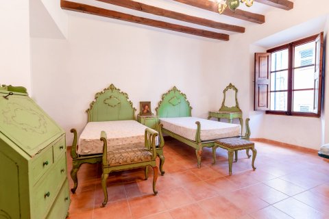 Townhouse for sale in Soller, Mallorca, Spain 4 bedrooms, 365 sq.m. No. 32847 - photo 14