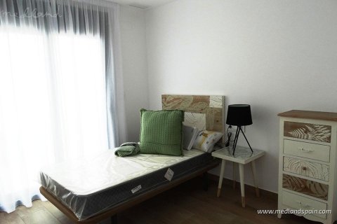 Villa for sale in Pilar de la Horadada, Alicante, Spain 3 bedrooms, 116 sq.m. No. 59988 - photo 6