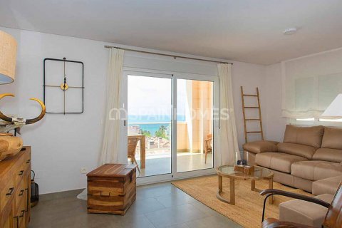 Apartment for sale in Santa Pola, Alicante, Spain 3 bedrooms, 80 sq.m. No. 60072 - photo 3