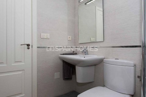 Apartment for sale in Santa Pola, Alicante, Spain 3 bedrooms, 80 sq.m. No. 60072 - photo 19
