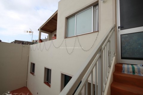 Villa for sale in Arona, Tenerife, Spain 7 bedrooms, 267 sq.m. No. 60106 - photo 4