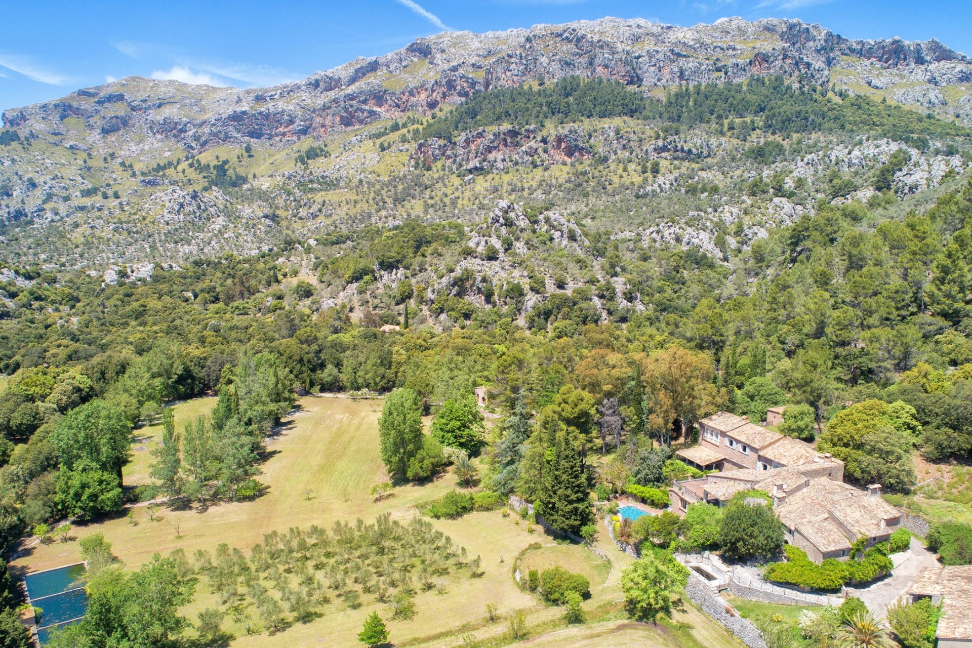 Finca Escorca, Mallorca, Espanja 12 makuuhuonetta, 1522 m2 No. 32905