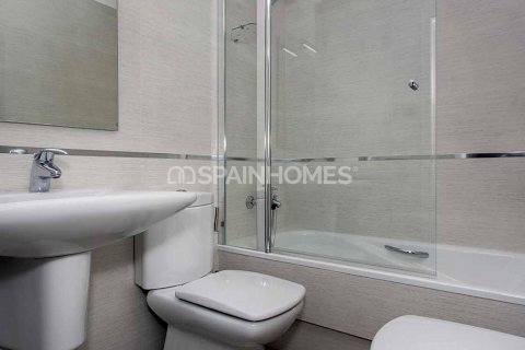 Apartment for sale in Santa Pola, Alicante, Spain 3 bedrooms, 80 sq.m. No. 60072 - photo 18