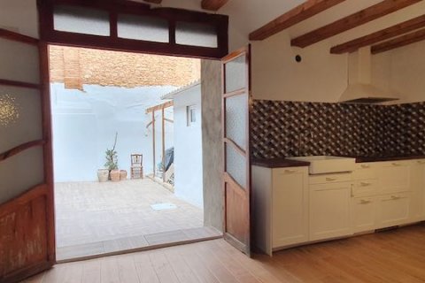 House for sale in La Pobla de Vallbona, Valencia, Spain 3 bedrooms, 250 sq.m. No. 60700 - photo 18