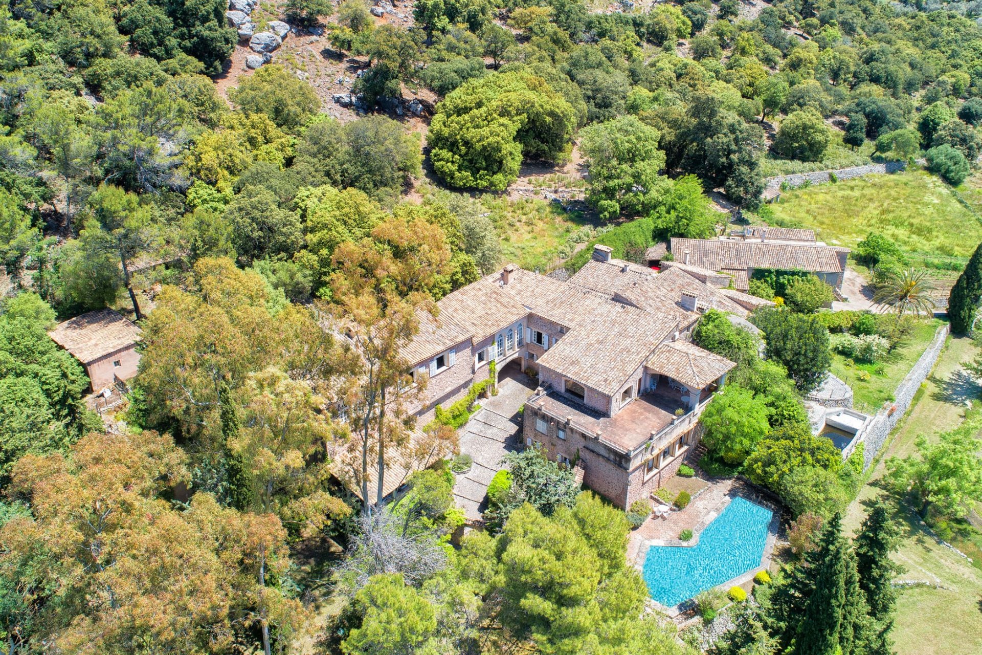 Finca Escorca, Mallorca, Espanja 12 makuuhuonetta, 1522 m2 No. 32905