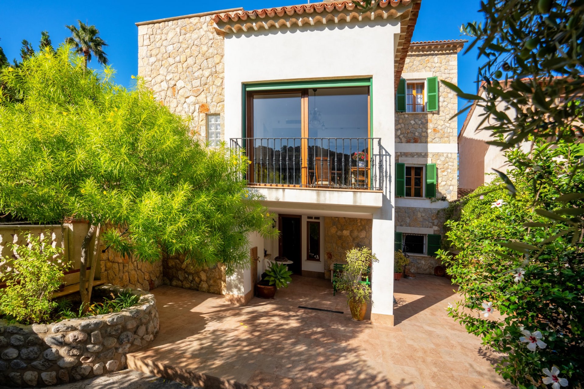 Huvila Port De Soller, Mallorca, Espanja 7 makuuhuonetta, 400 m2 No. 33028