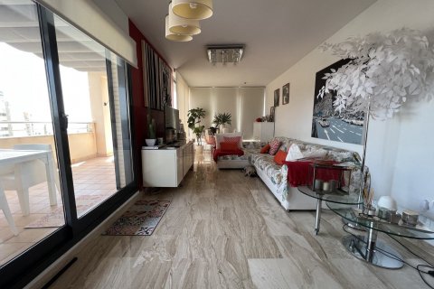 Apartment for sale in San Juan, Alicante, Spain 3 bedrooms, 130 sq.m. No. 59976 - photo 6