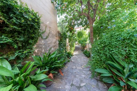 Townhouse for sale in Soller, Mallorca, Spain 4 bedrooms, 365 sq.m. No. 32847 - photo 3