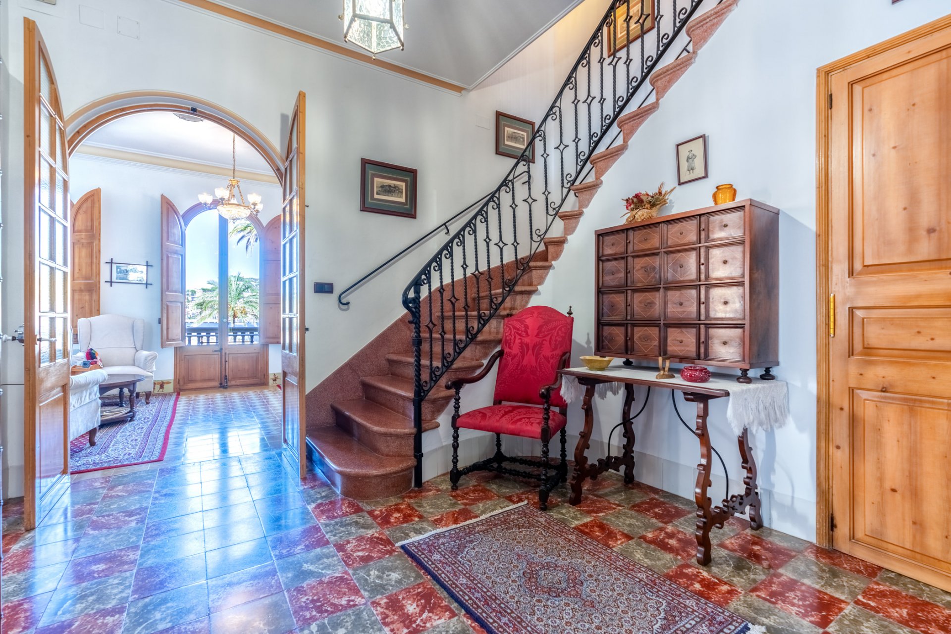 Huvila Port De Soller, Mallorca, Espanja 7 makuuhuonetta, 400 m2 No. 33028