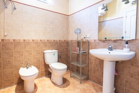 House for sale in Valencia, Spain 5 bedrooms, 260 sq.m. No. 60465 - photo 7