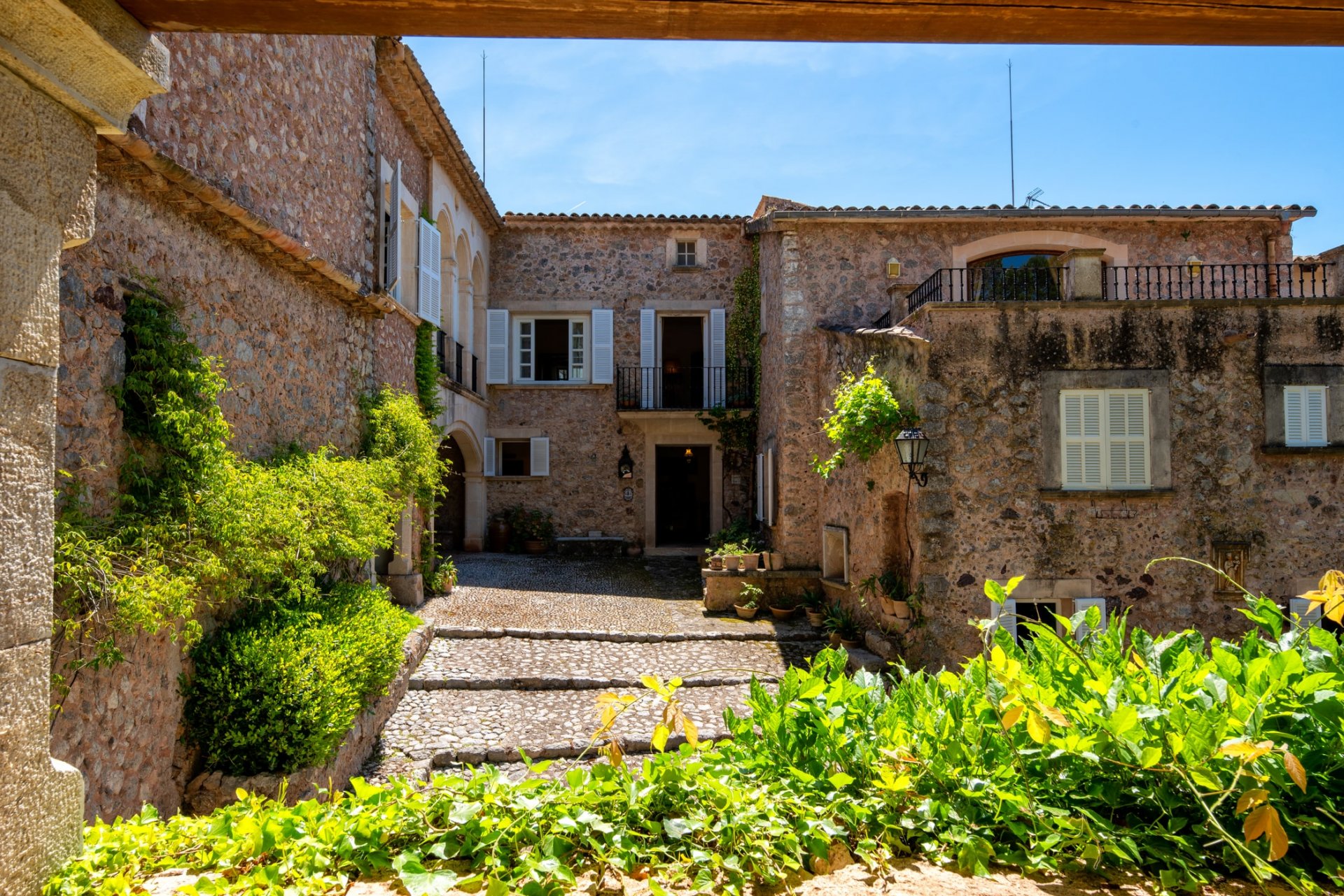 Finca Escorca, Mallorca, Espanja 12 makuuhuonetta, 1522 m2 No. 32905
