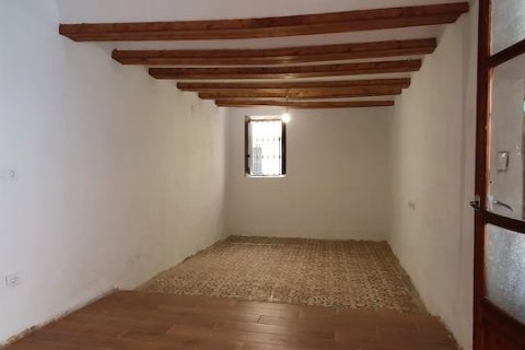 House for sale in La Pobla de Vallbona, Valencia, Spain 3 bedrooms, 250 sq.m. No. 60700 - photo 22