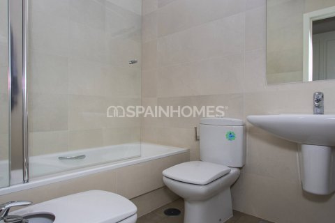 Apartment for sale in Santa Pola, Alicante, Spain 3 bedrooms, 80 sq.m. No. 60072 - photo 6