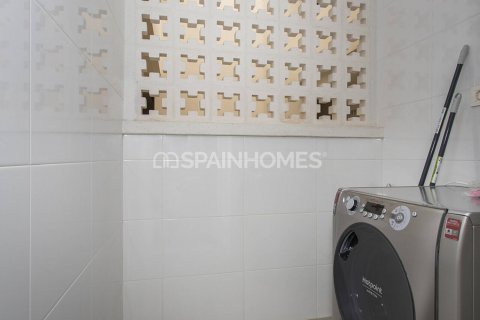 Apartment for sale in Santa Pola, Alicante, Spain 3 bedrooms, 80 sq.m. No. 60072 - photo 8