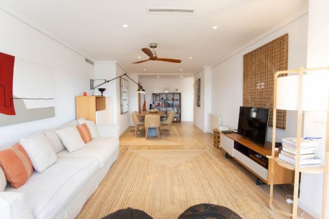 Apartment for sale in San Juan, Alicante, Spain 4 bedrooms, 136 sq.m. No. 59974 - photo 5
