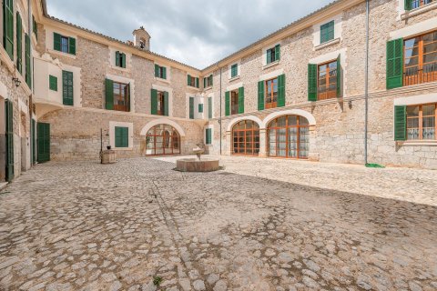 Finca for sale in Valldemosa, Mallorca, Spain 84 bedrooms, 4300 sq.m. No. 33187 - photo 8