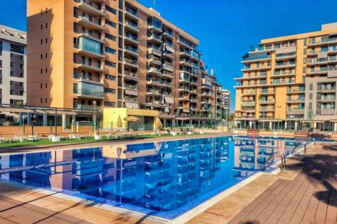 Apartment for sale in San Juan, Alicante, Spain 4 bedrooms, 115 sq.m. No. 59975 - photo 1
