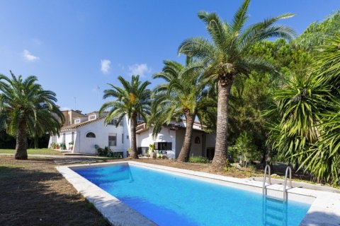 Villa for sale in L'Eliana, Valencia, Spain 4 bedrooms, 582 sq.m. No. 60239 - photo 25