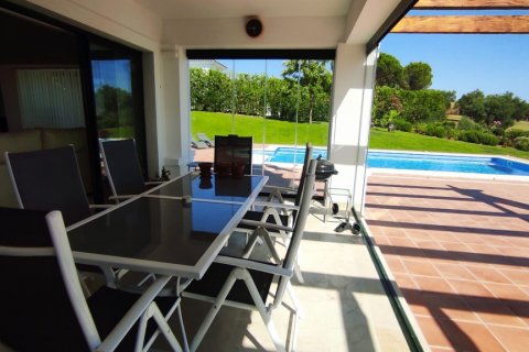 Villa for sale in Cadiz, Spain 6 bedrooms, 435 sq.m. No. 61980 - photo 11