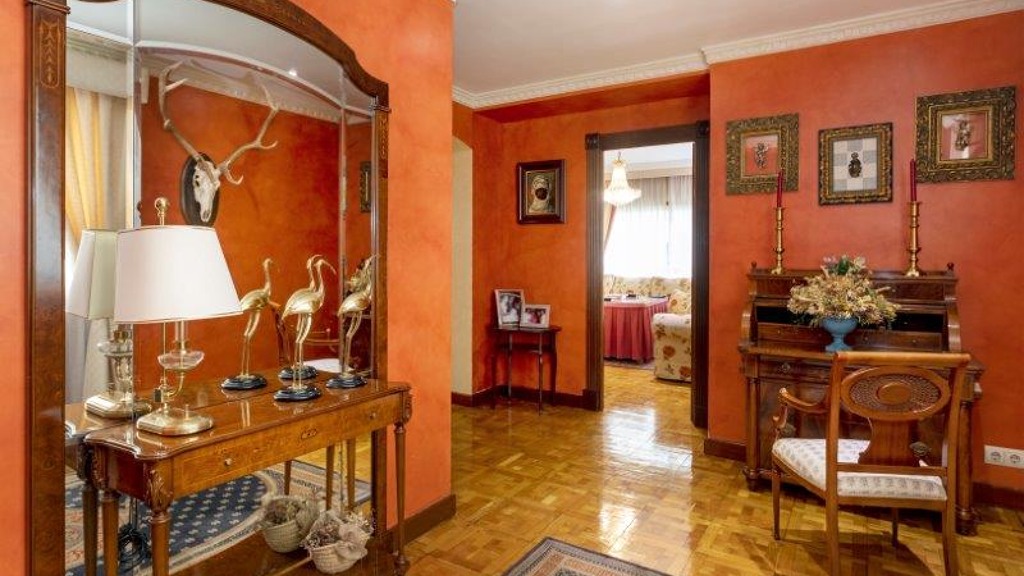 Dzīvoklis Jerez de la Frontera, Cadiz, Spānijā 4 istabas, 371.15 m2 Nr. 61015
