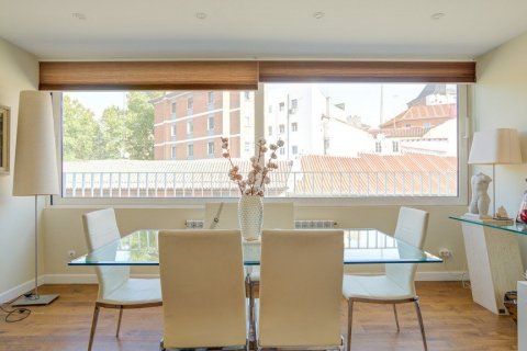 Penthouse for sale in Madrid, Spain 4 bedrooms, 173 sq.m. No. 61005 - photo 12