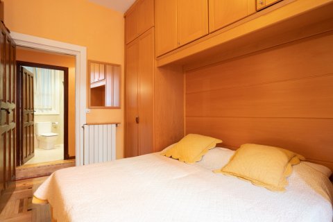 Apartment for sale in Madrid, Spain 4 bedrooms, 163 sq.m. No. 61070 - photo 18