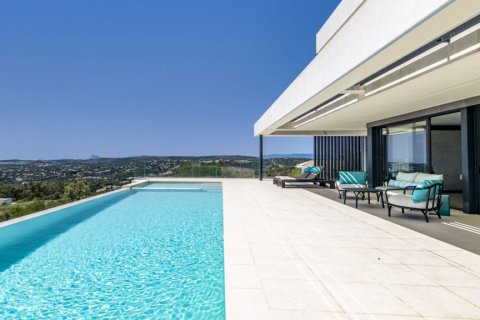 Villa for sale in San Roque, Cadiz, Spain 5 bedrooms, 720 sq.m. No. 62357 - photo 3