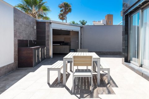 Villa for sale Conil de la Frontera, Cadiz, Spain 6 bedrooms, 671.63 sq.m. No. 62355 - photo 9