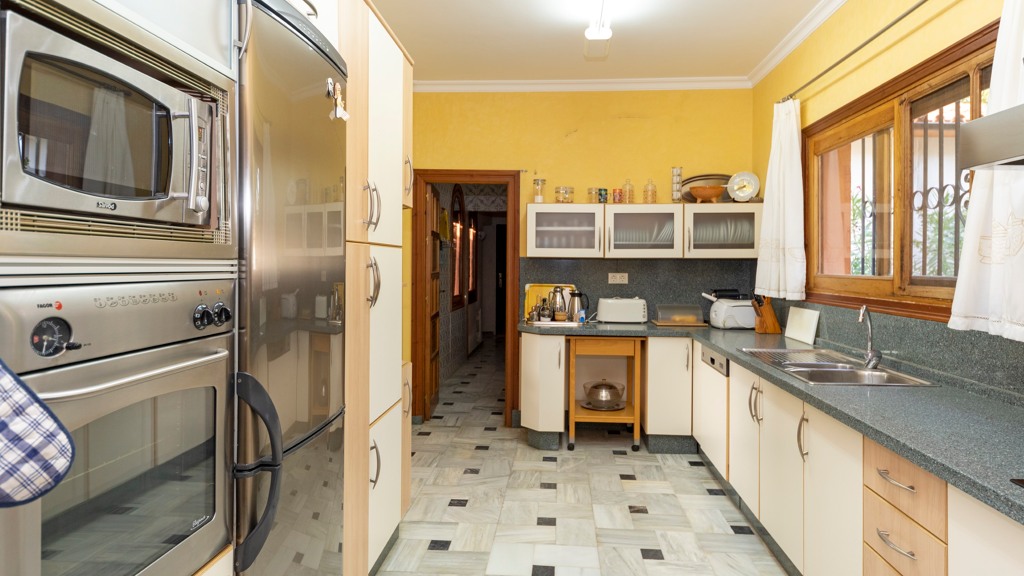 Villa in El Bosque, Cadiz, Spanien 5 Schlafzimmer, 320 m2 Nr. 3256