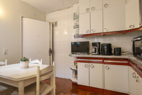 Apartment for sale in Madrid, Spain 5 bedrooms, 337 sq.m. No. 61246 - photo 13