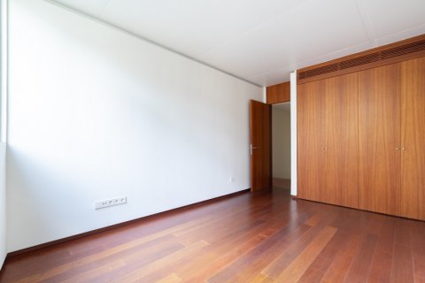 Apartment for sale in Madrid, Spain 4 bedrooms, 593 sq.m. No. 2390 - photo 15