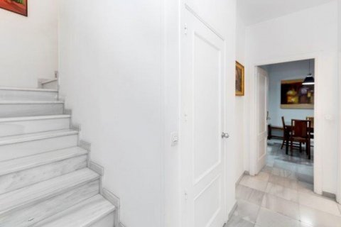 Townhouse for sale in Sevilla, Seville, Spain 4 bedrooms, 196 sq.m. No. 62148 - photo 10