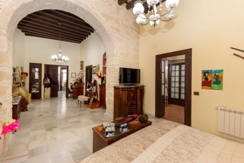 Townhouse for sale in Jerez de la Frontera, Cadiz, Spain 3 bedrooms, 550.3 sq.m. No. 62057 - photo 25