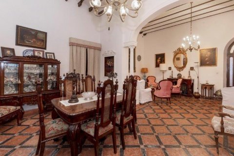 Villa for sale in Umbrete, Seville, Spain 8 bedrooms, 962 sq.m. No. 62292 - photo 27