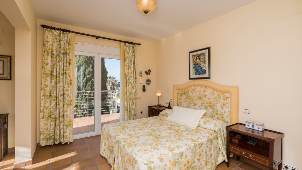 Villa a Torre de Benagalbon, Malaga, Spagna 8 camere da letto, 683 mq. N° 62296