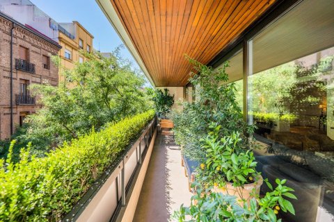 Apartment for sale Madrid, Spain 5 bedrooms, 408 sq.m. No. 61266 - photo 11