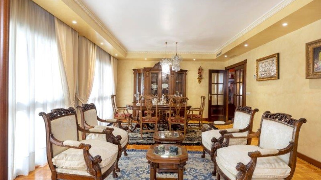 Dzīvoklis Jerez de la Frontera, Cadiz, Spānijā 4 istabas, 371.15 m2 Nr. 61015