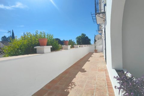 House for sale in Marbella, Malaga, Spain 4 bedrooms, 265 sq.m. No. 62053 - photo 8