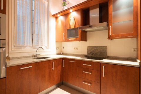 Apartment for sale in Madrid, Spain 4 bedrooms, 163 sq.m. No. 61070 - photo 27