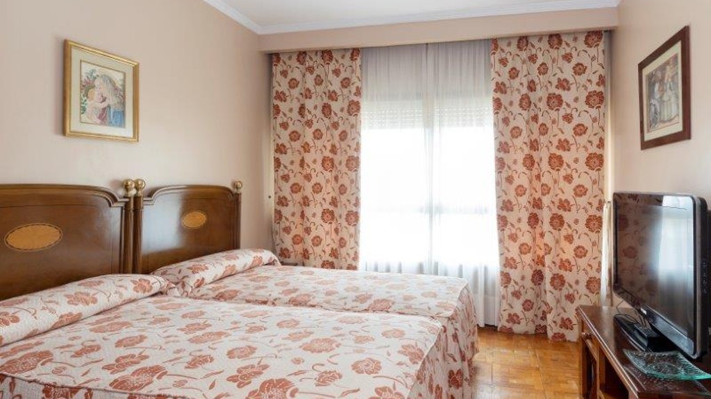 Dzīvoklis Jerez de la Frontera, Cadiz, Spānijā 4 istabas, 371.15 m2 Nr. 61015