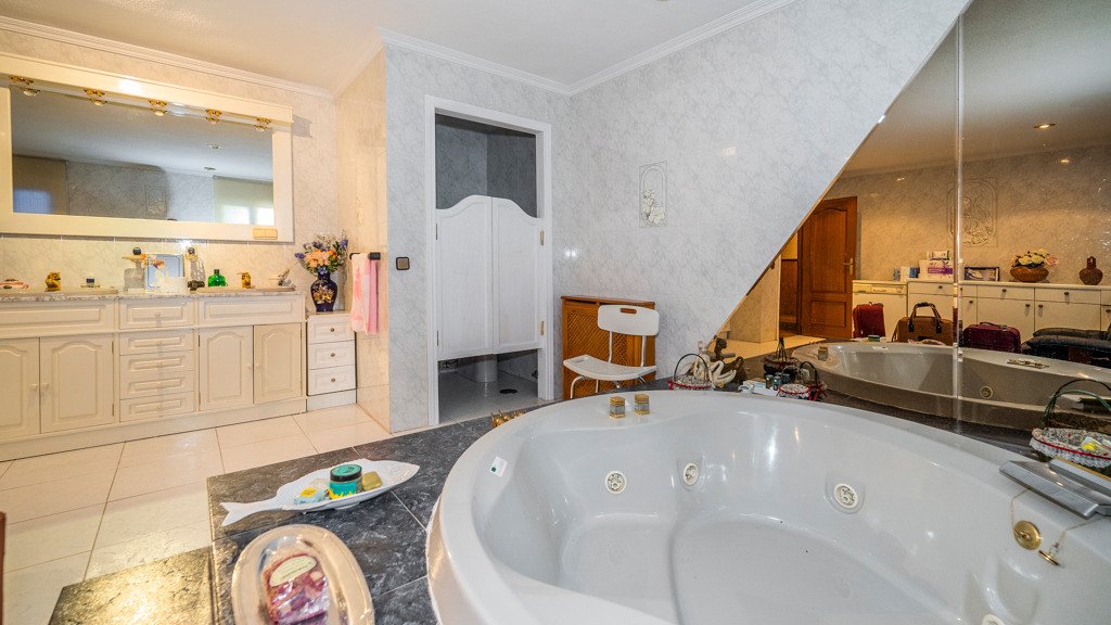 Villa Santo Domingo, Madrid, Spānijā 5 istabas, 337 m2 Nr. 62135