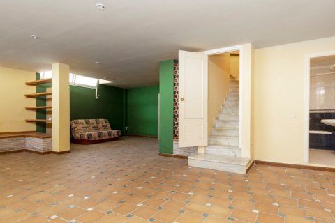 Villa for sale in Benalmadena, Malaga, Spain 3 bedrooms, 250 sq.m. No. 62187 - photo 25