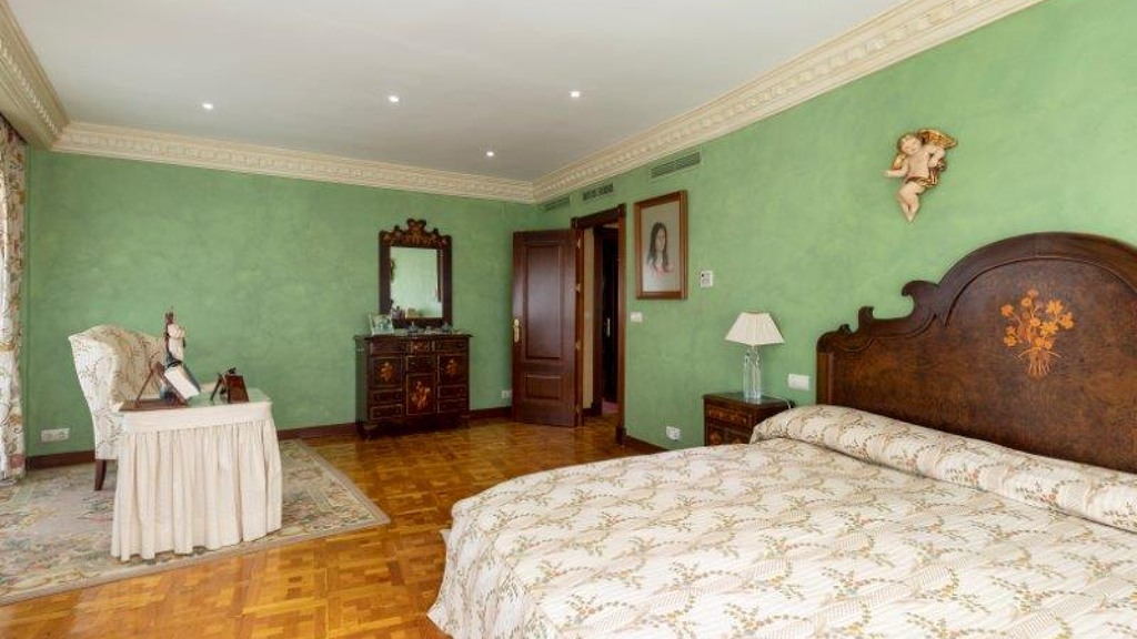 Dzīvoklis Jerez de la Frontera, Cadiz, Spānijā 4 istabas, 371.15 m2 Nr. 61015